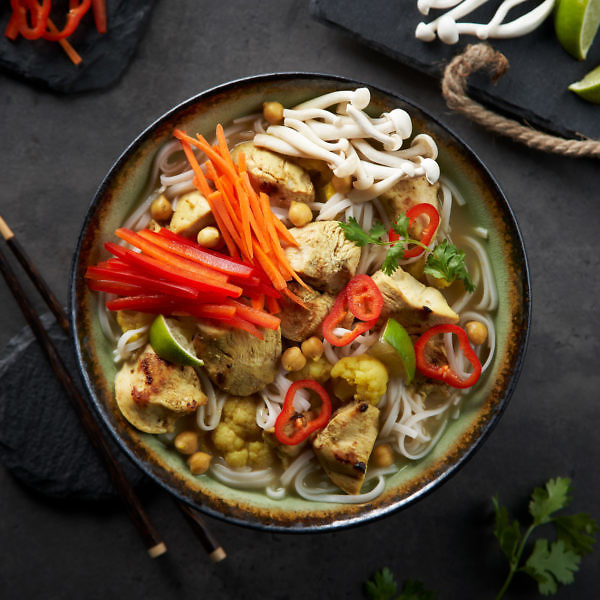 Thai Coconut Chicken Curry Soup